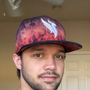 Illenium hat